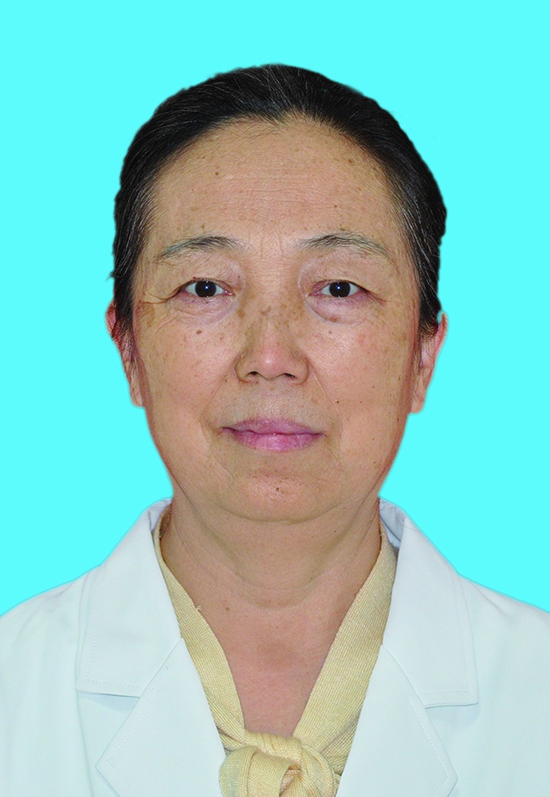 段　华-副主任药师　